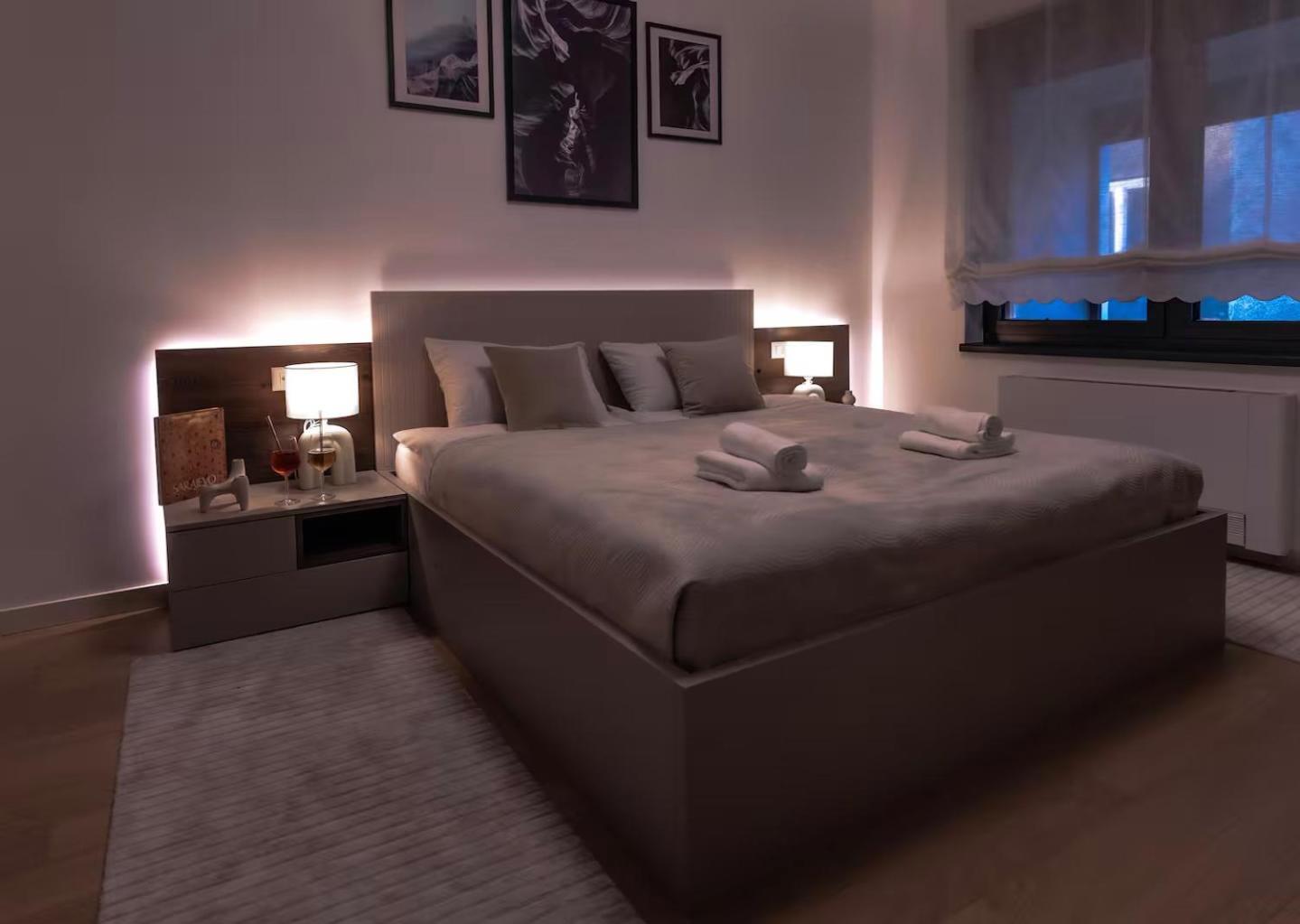 Apartment Prestige Luxury - Prime Location - Private Garage Parking